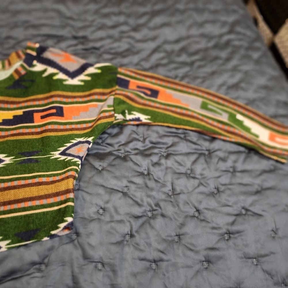Aztec Patterned Long Sleeve Top - Picture 2 of 6